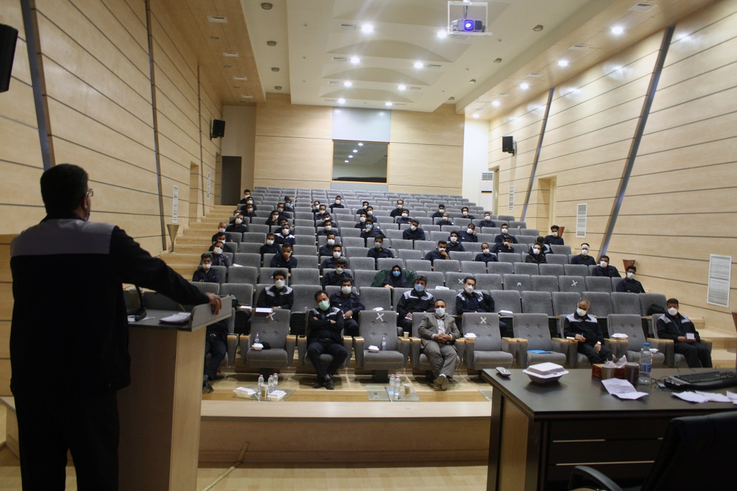 به منظور طرح مشکلات و ارائه راه‌حل برای مسائل شرکت سمنگان ترابر ایرانیان در زرند برگزار شد